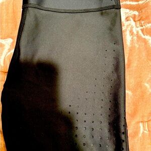 ALO - Perforated-Yoga Black Biker Shorts Moisture-Wicking Performance